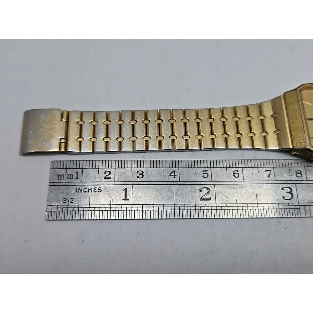 Vintage Pulsar by Seiko V321-5009 Gold Tone Tank Quartz Mens Watch New Battery